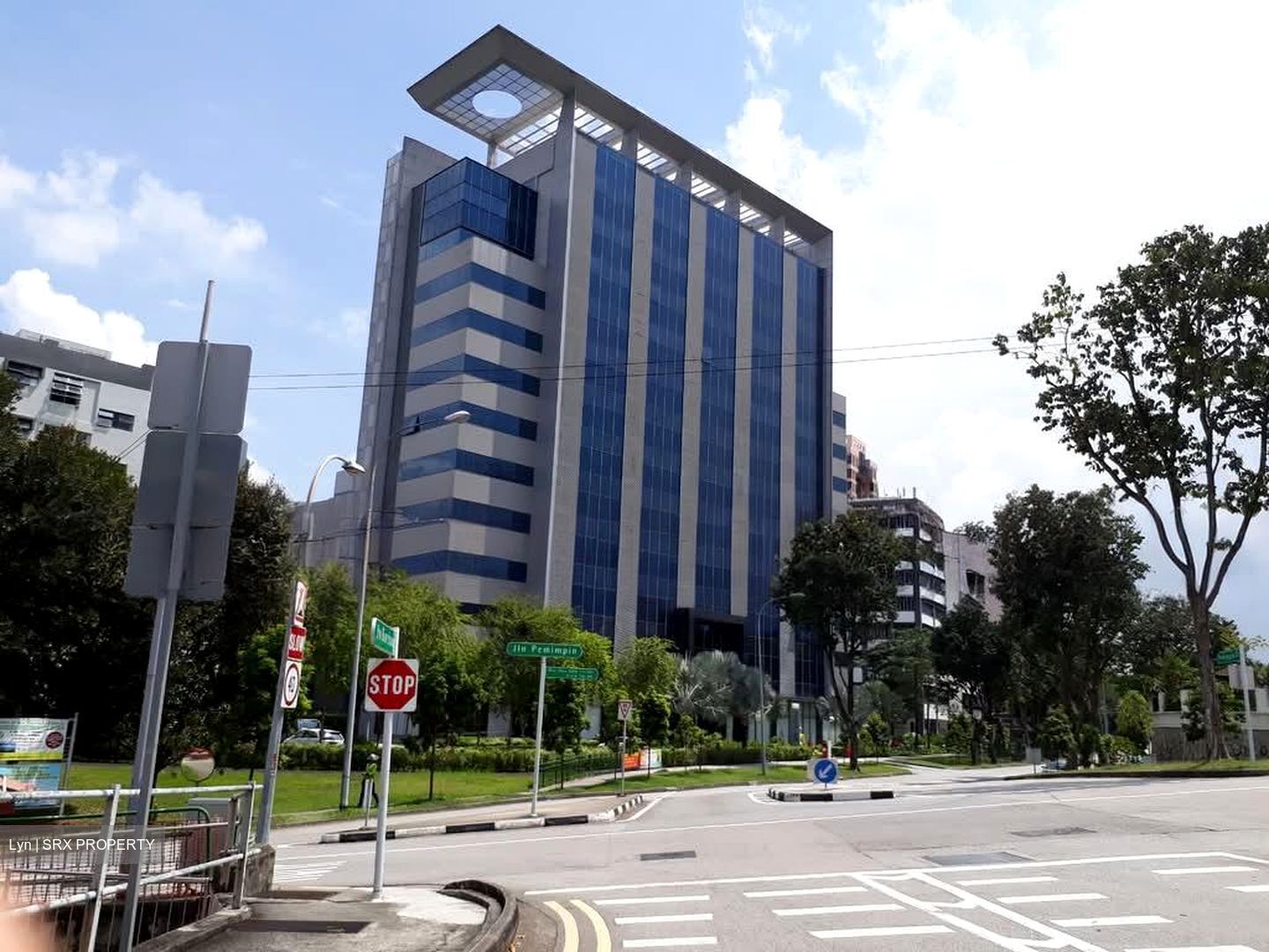 One Pemimpin (D20), Factory #562066341